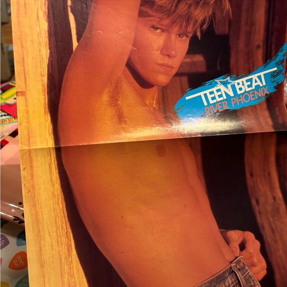 Colorful Teen Magazines Collection - Picture 7 of 9